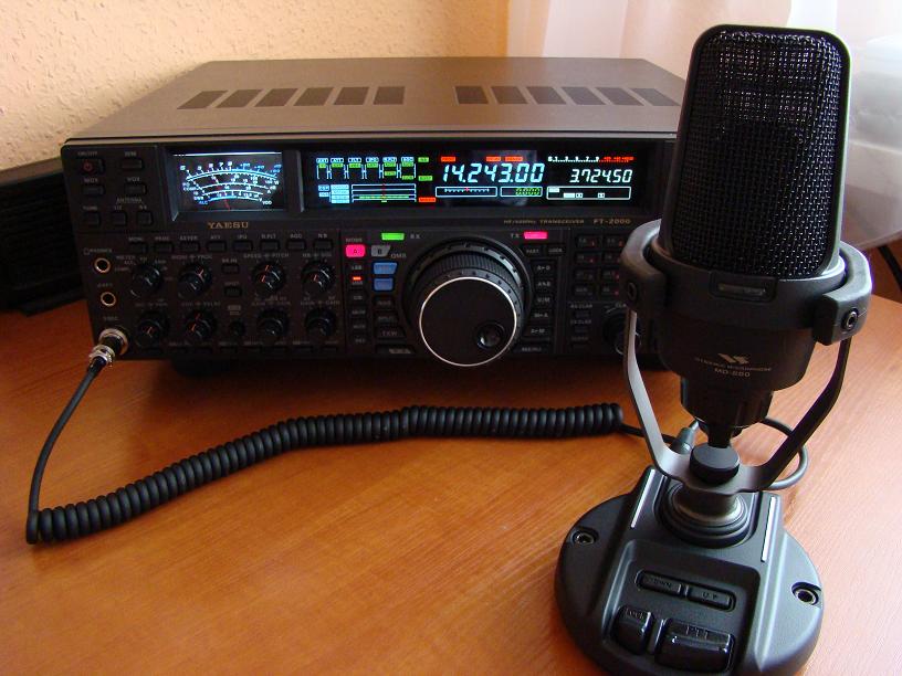 Микрофон настольный Yaesu MD-200A8X