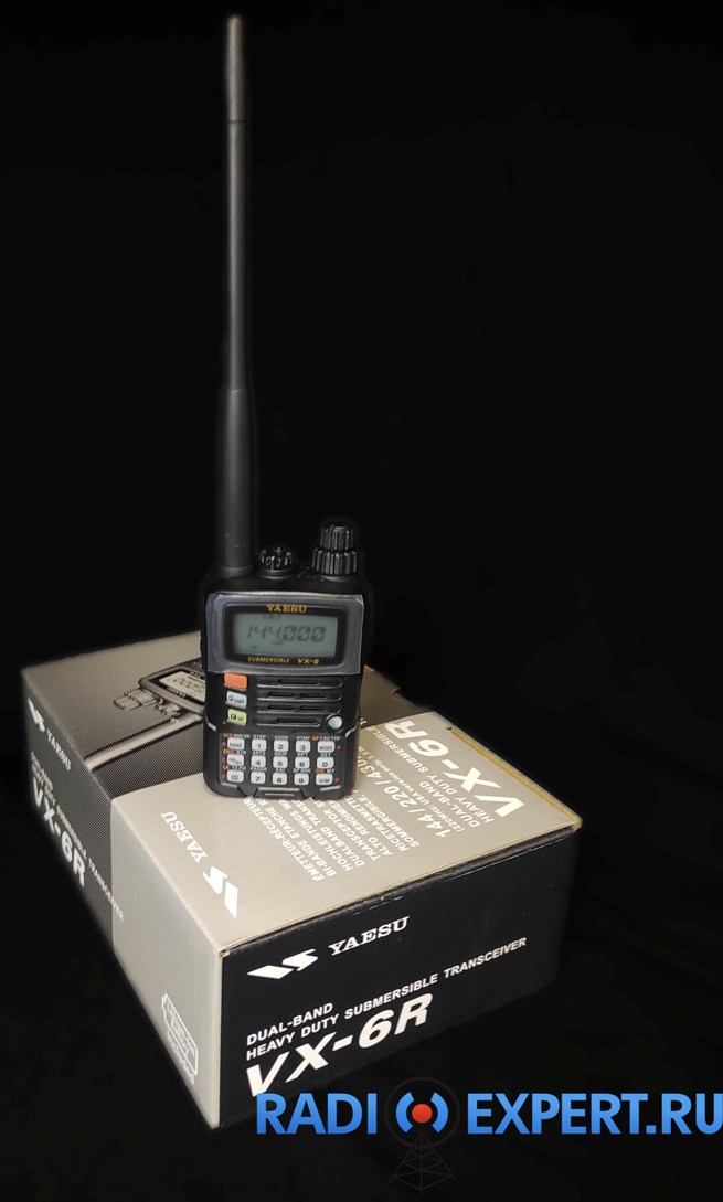 Портативная радиостанция Yaesu VX-6R