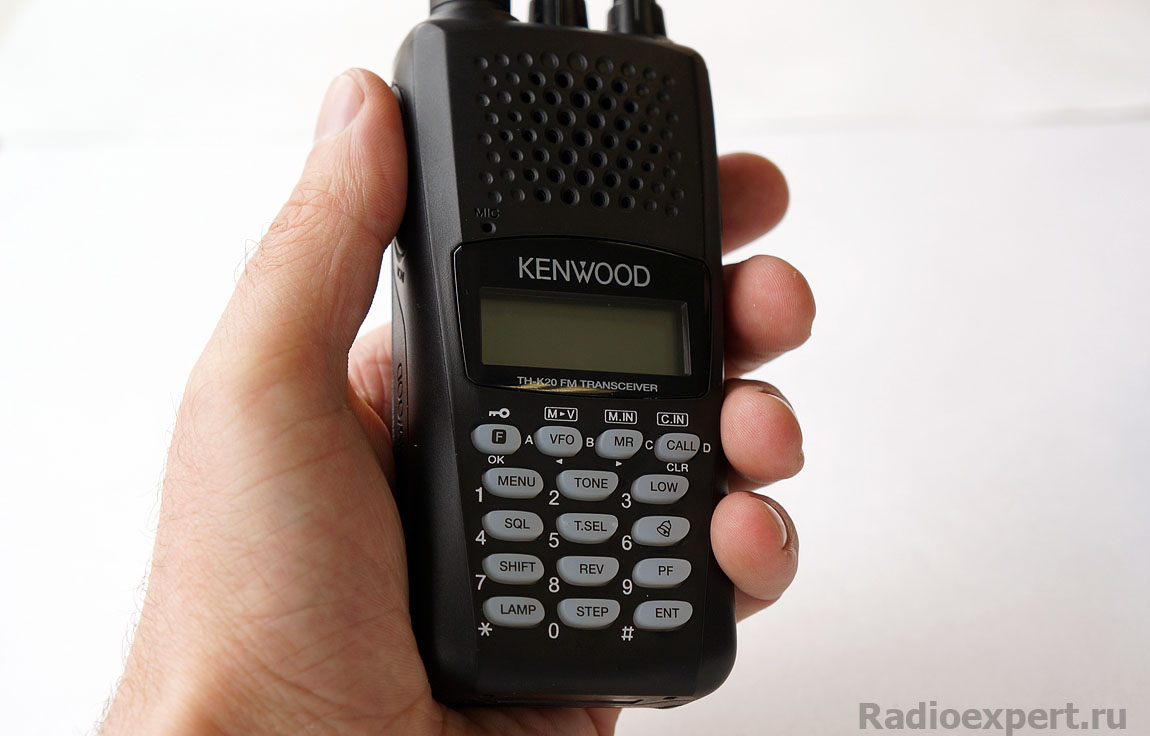 Портативная радиостанция Kenwood TH-K40